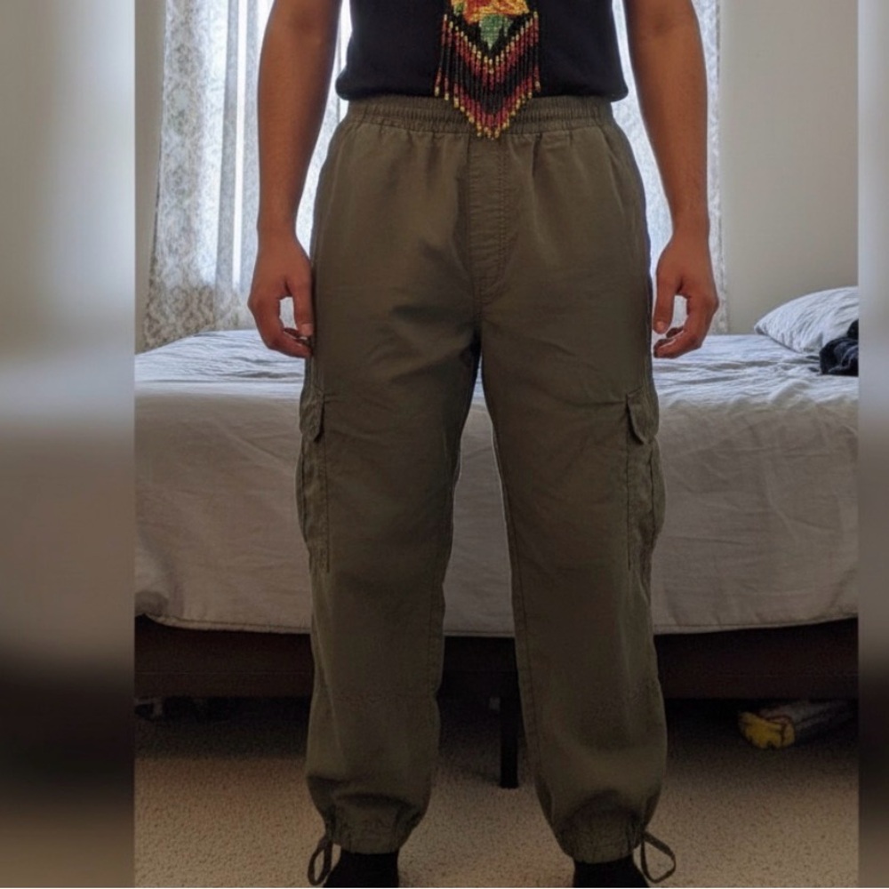 Women’s Olive Cargo Pants size 26